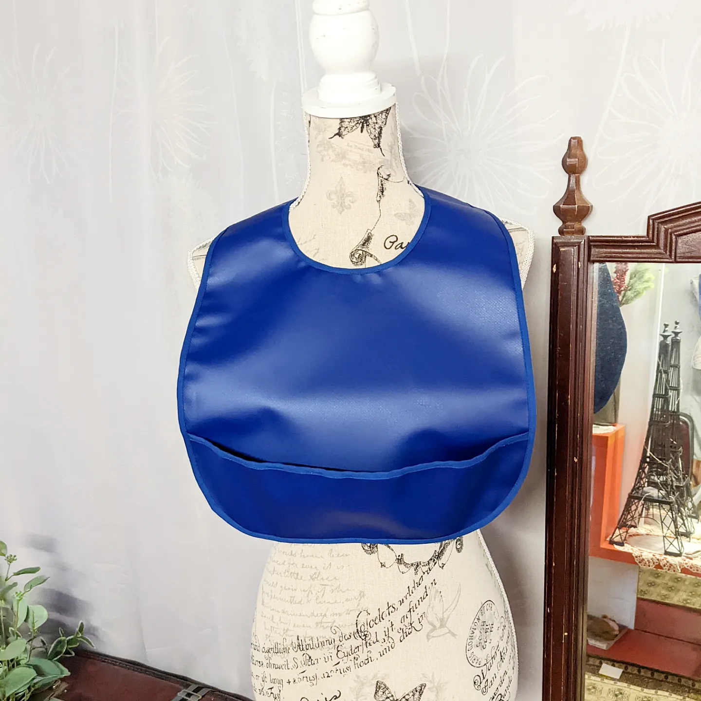 Plastic Feeder Bib adjustable Child to Adult Made in Australia - Image 4